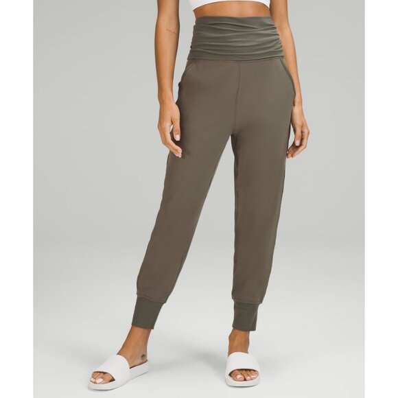 Lululemon 6 Align Super-High-Rise Ribbed-Waist Jogger Green Croos-waist pocket - Picture 2 of 12